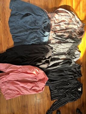 18 PCS LOT WOMENS LARGE